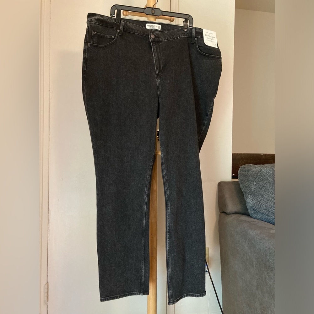 Abercrombie & Fitch The 90s Slim Straight Ultra High Rise Black Jeans - Picture 9 of 16